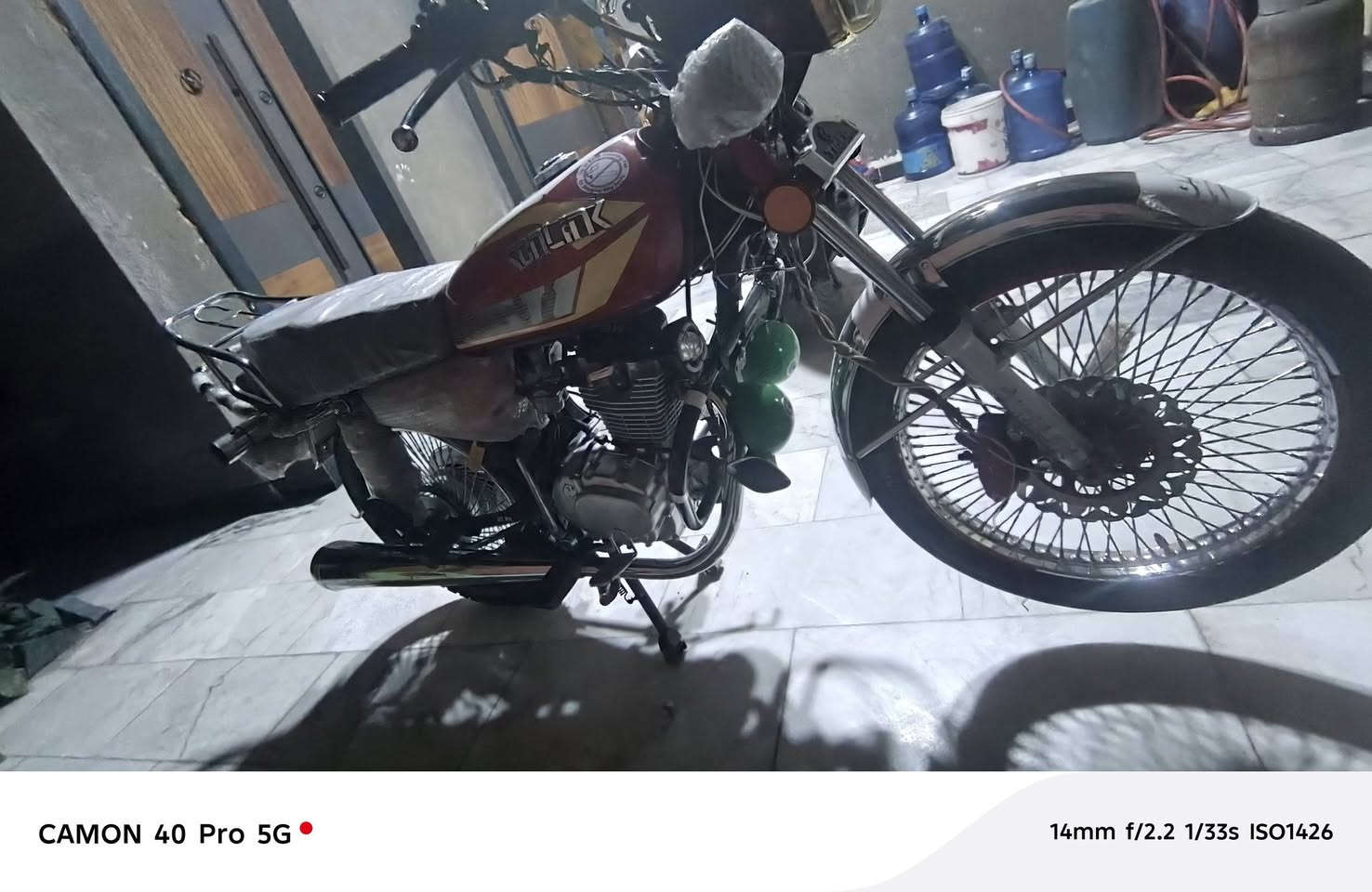 السلام عليكم🙋‍♂️
سولنك تايكر  مديل 2024 الاصلي باب الاول مو التجاري
الدراجة كفالة عامة لانضوح لاصوت لاتبخير من مكينة
 فقط بيها طعجة بل صفحة مال التانكي حك 4 اصابع فقط
كهربائياتها كلها شغالة عالي ناصي اشاير سكن 
صالنصة جعرة بلادية
الدراجة مداريها الله يشهد من بيت للمدرسة ممشتغلة دلفري ابد
شادلها درع شادلها هورنات يوكن شادلها نشرات من اكلك كفالة يعني شوفت عينك
اوراقها كاملة مكملة
🥇سعرها 700 وبيها مجال للطيبين

📌مكاني بغداد الدورة  

متواجد بل فيس بكل وقت

هاذة رقمي واتساب فقط👇
‏‪***********‬‏
