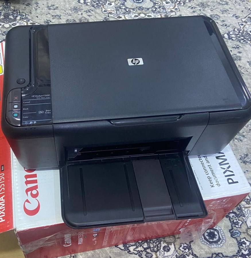 السلام عليكم 
طابعه HP  استخدام جدا قليل نظافه 100 %
ملون + عادي 
السعر ٤٠ الف


**إذا كنت صاحب هذا الإعلان وتريد حذفه لأي سبب، رجاءا أرسل رسالة إلى الدعم الفني**