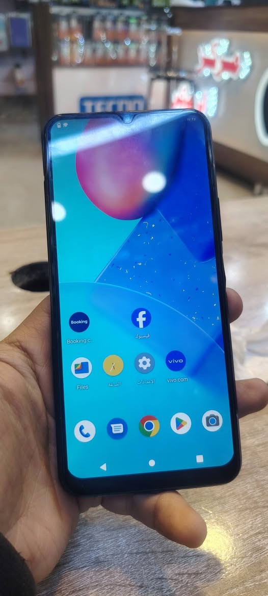 من رخصت صاحب البيج
Vivo y20
ذاكرة 32
مخرج شحن Type C
فقط كسر بكزازة الكاميرا بس شغاله ومابي اي شي

سعر 60الف
***********
