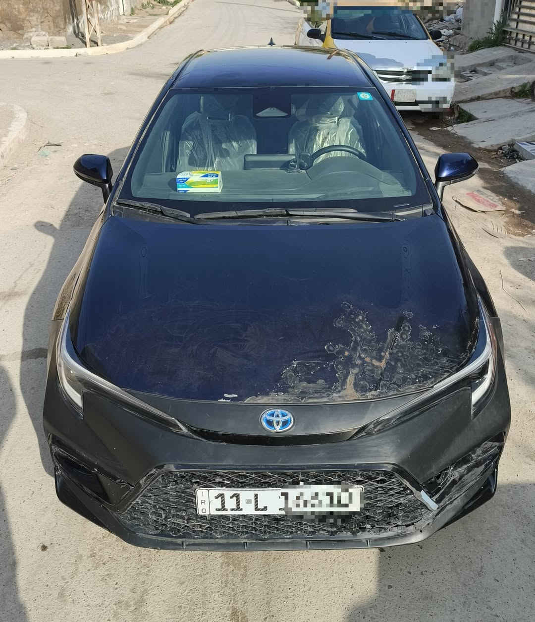 السلام عليكم كورلا هايبرد دخول جديد ماشيه ٩٠٠٠ جديده جدا محرك ١٨٠٠ موديل ٢٠٢٥ فئة se فول مواصفات عده الفتحه رقم بغداد باسمي خاليه من التبديل والضرر بأمريكا موضح بالصورة ما صلحت  حتى لحد يكسرها الياخذها يحسب فلوس التصليح ويصلح مكانها ديالى للاستفسار *********** اتصال أو واتس
