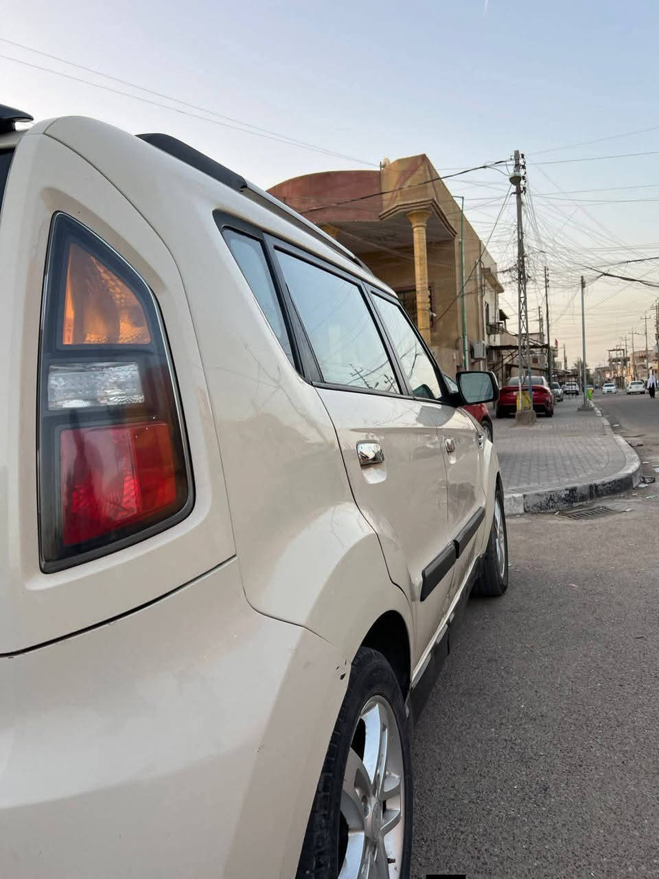 من رخصة الادمن 
كيا صوول ادوات موديل 2013 فوول مواصفات فتحة سقف حساسات خلفيه كاميرا شاشة اصل مكان السياره البصره للبيع فقط رقم تواصل ***********
