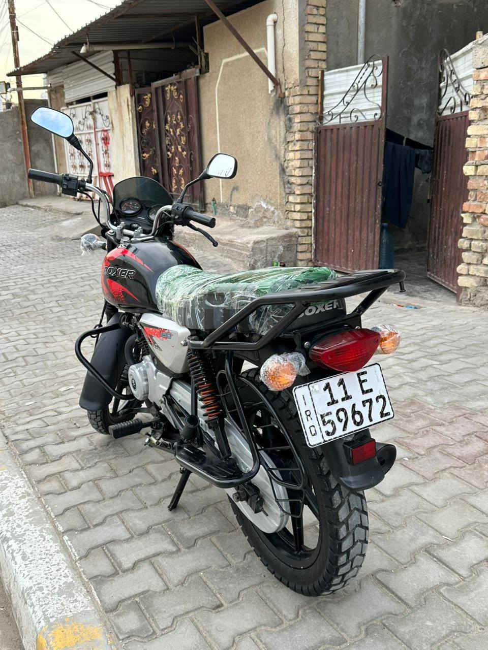 سلام عليكم بوكسر للبيع موديل 2023 مرقم وكاملة لوحة وسنوية نكليزي تحويل ثاني يوم مكفولة كفالة عامة مابية اي نقص ماشية 9 آلاف حقيقي شراي يتصل ويدلل مكاني الحسينية الراشدية رقم ***********
