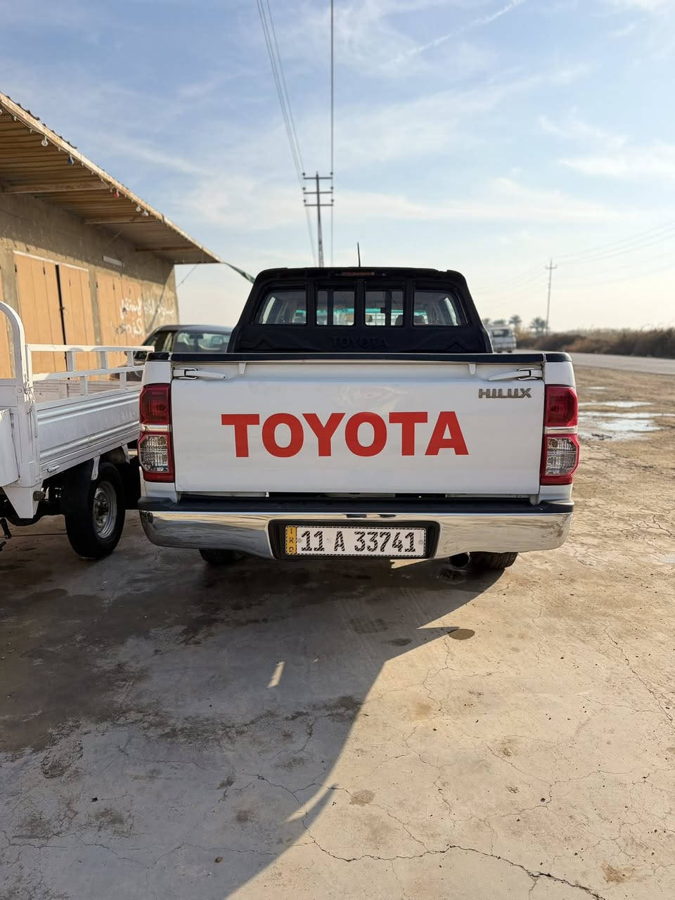 بيكم هايلوكس 2014 
رقم بغداد 
اوتماتيك 
شاصي 19سعودي 
السعر 200 وبيه مجال بسيط 
***********
