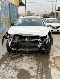 للبيع كورلاه كروز 2025 رقم بغداد فول مواصفات بصمه شاشه فتحه سقف جلد اح...