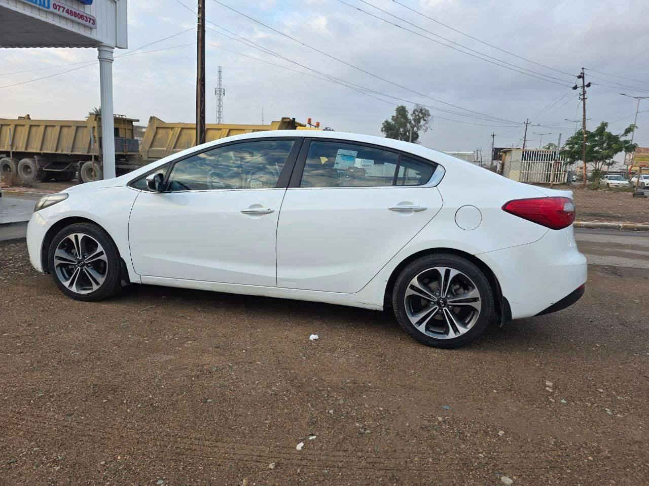 سيراتو خليجي موديل 2014 مكينة 1600دوش كفالة وبيها فقط رصعات صغيره مبينه بالصور    والدوسه جوه باب السايق  مرشوشه اثر شخوط بدون حادث تخم تاير جديد ويل كب بلادي
اشارة بالمري + شفط

 تحكم امراية 

رادار امامي خلفي 

فول تحكم استيرن + شفتات سرعه بالستيرن

تبريد قطعتين 

صدر سياره جديد 

محرك وكير خير من الله 

السياره كامله 

السياره رقم سليمانيه 

مكان السياره بغداد 

السعر 118 

تواصل واتس اب 

***********
