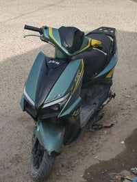 دراجه بجيس للبيع شغاله كامله مانقصه برغي السعر 1050 07722002039