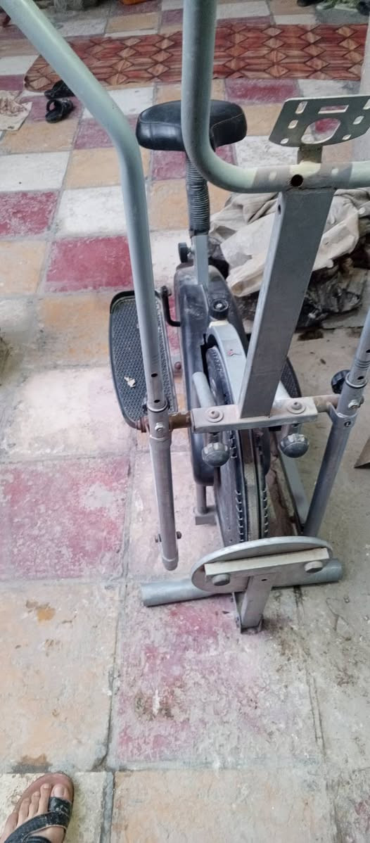 بايسكل رياضي للبيع مكاني 

***********
