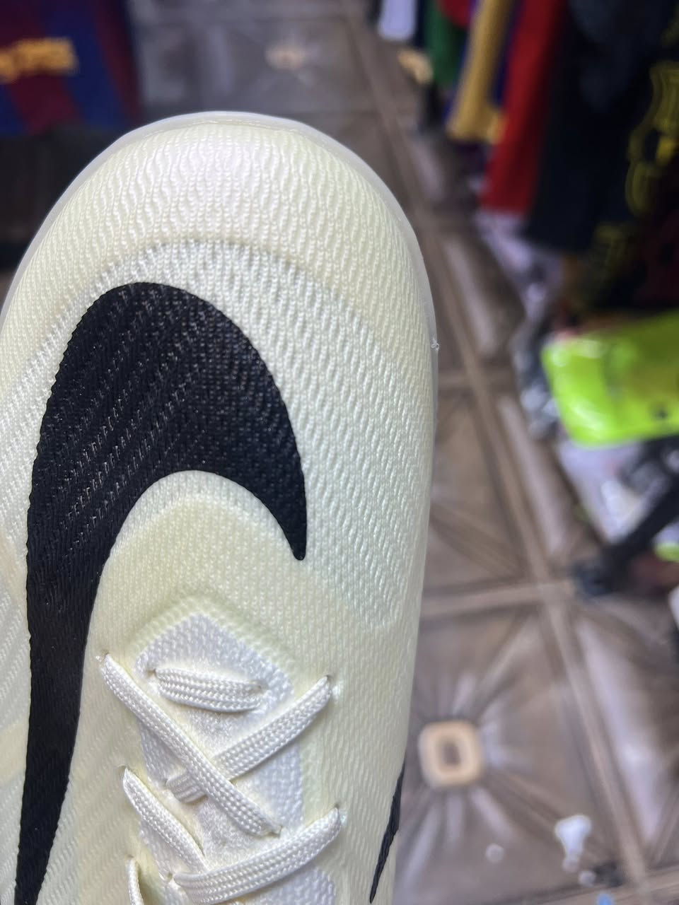 حجم 43الاصلي 
تفحص وتأخذه ب40الف مع التوصيل


**إذا كنت صاحب هذا الإعلان وتريد حذفه لأي سبب، رجاءا أرسل رسالة إلى الدعم الفني**