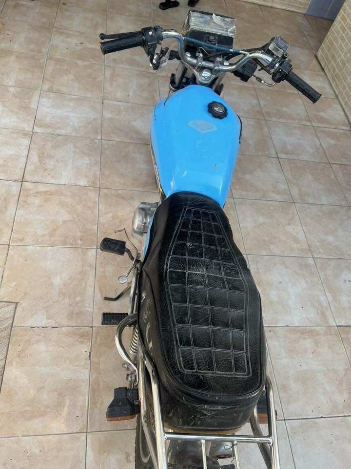 دراجه لل بيع عايزها شويه ترتيب بل دشبول او الشاير الصلف شغال بس الباتري تعبان العنوان اربيل لاوان ستي السعر 300الدراجه بدون منفيس مكاتبه بس لل تواصل ***********وتساب
