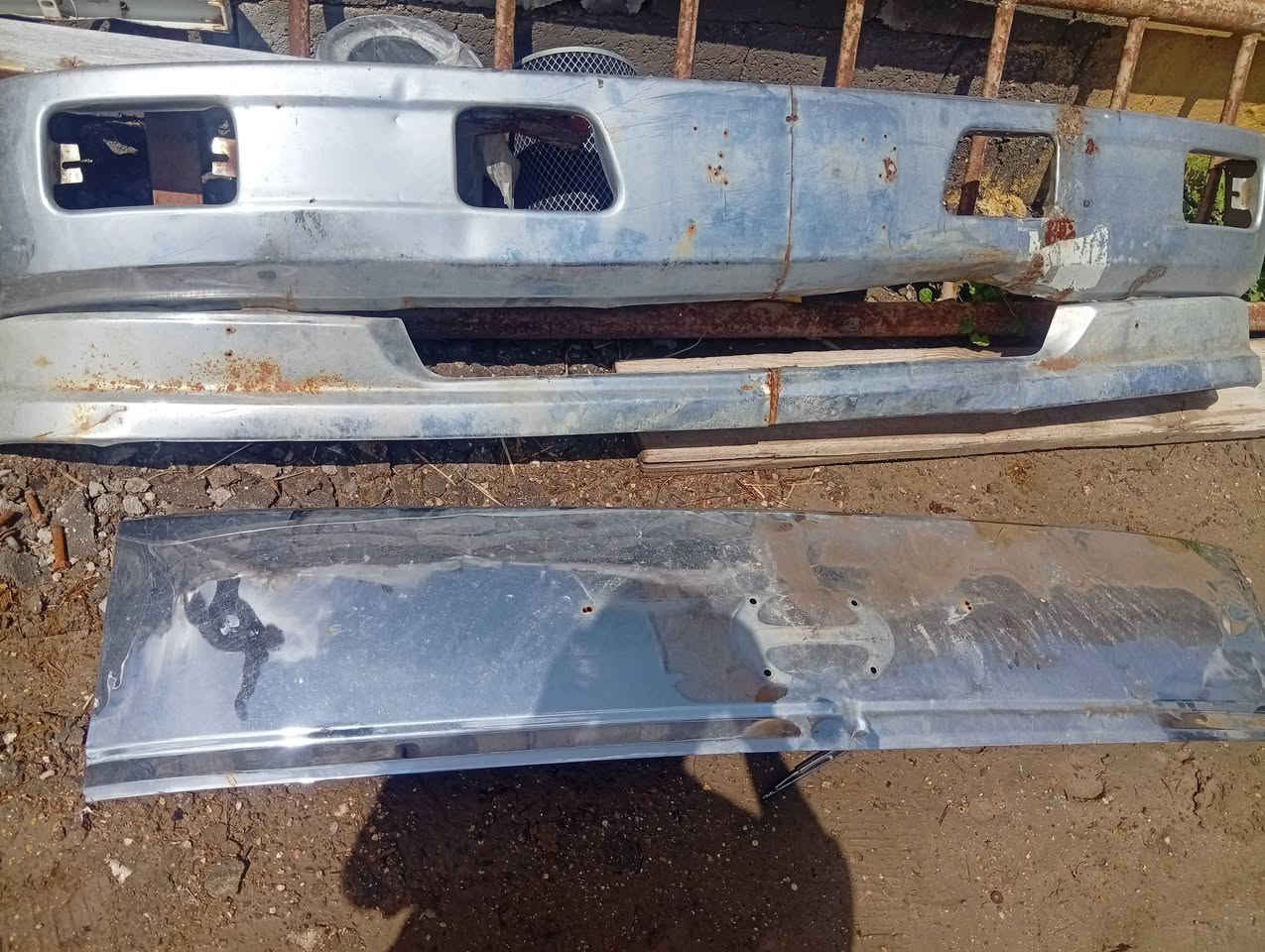 سلام عليكم بنيد ستيل ودعاميه وماسحات هينو البيع *********** رايدهن 200
