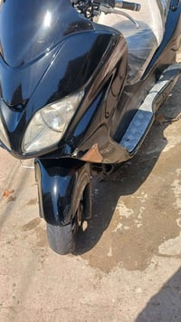 فورزة 08دراجة كاملة مابيهة اي نقص ونضافة مبينة بالتصوير وكيرة شغال بس ...