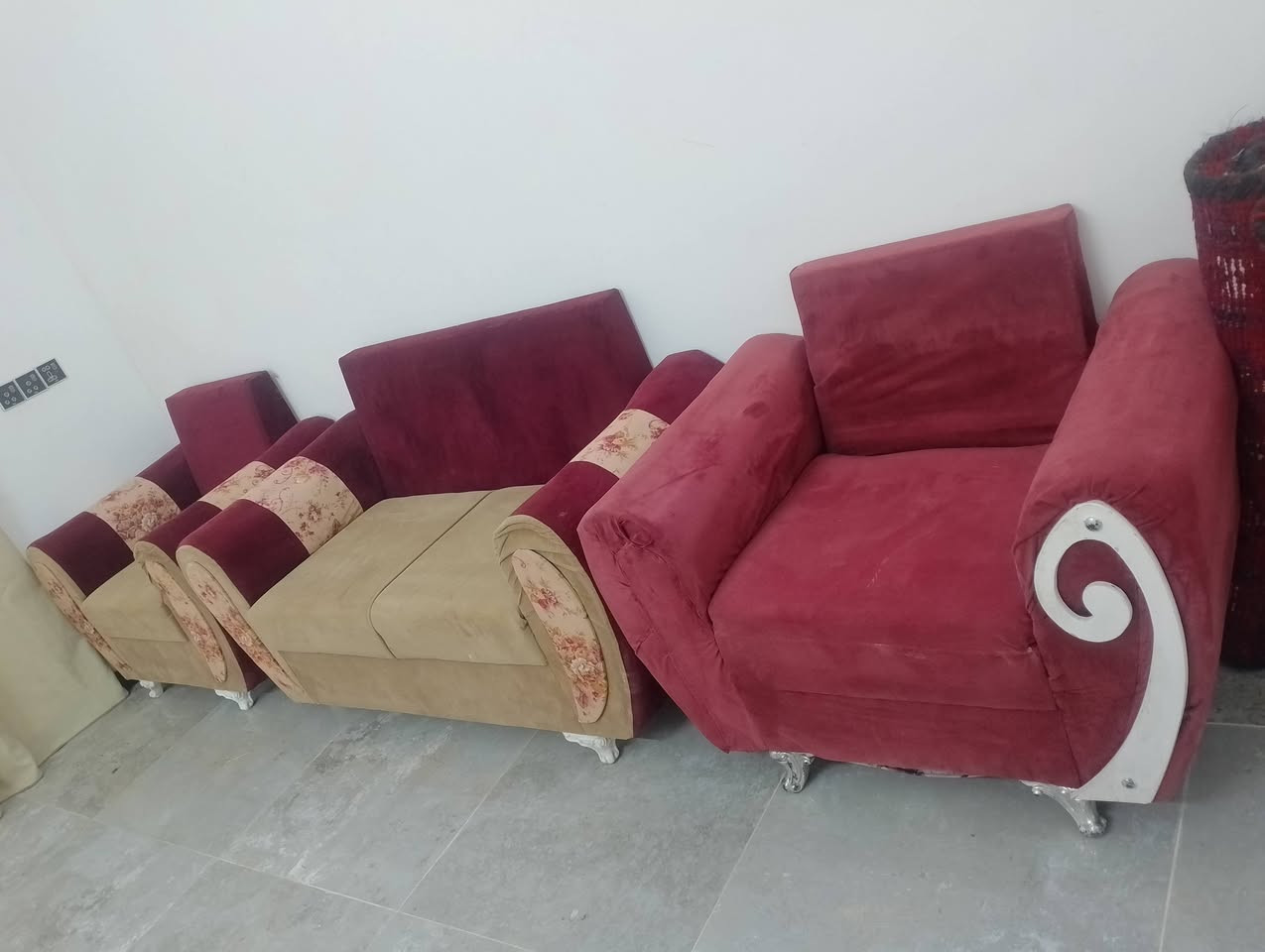 نص تخم للبيع 
وقنفه ام 3 نفرات للبيع 
السعر خاص


**إذا كنت صاحب هذا الإعلان وتريد حذفه لأي سبب، رجاءا أرسل رسالة إلى الدعم الفني**