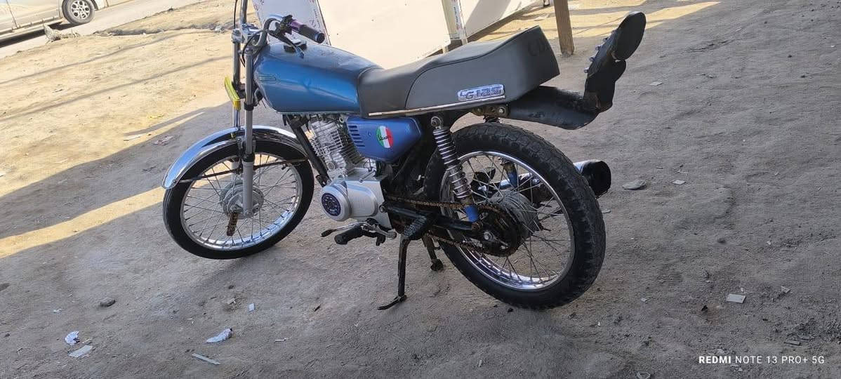 السلام عليكم دراجه كلك لبيع السعر 500 وبيه مجال
مكينه نامه ما مفتوحه مكاني كرمه علي التفاصيل ***********
