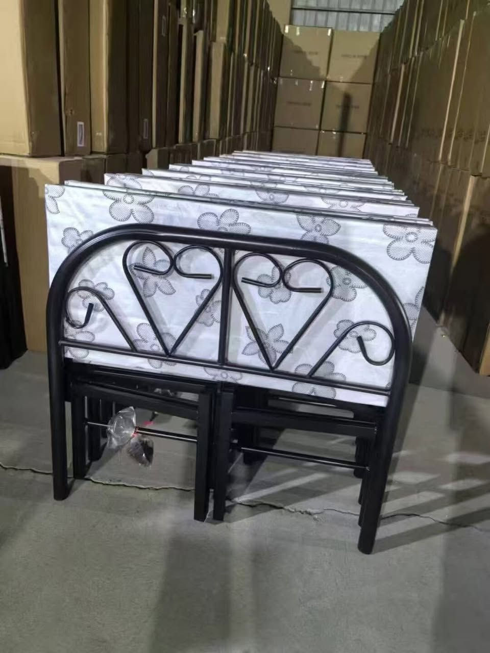 🔴مجموعة العالمية سنتر
⚪️تحيه طيبة 

⚫️للطلب الاتصال مدير مبيعات 
     يتم الرد على مكالمات من 
     الساعة 9 الى الساعة 3 عصراً 
              ***********📲

📍العنوان 
     الوزيرية الصناعية 
    
 
📍المخازن 
      سبع ابكار 
      قرب مجسر الوقف السني
