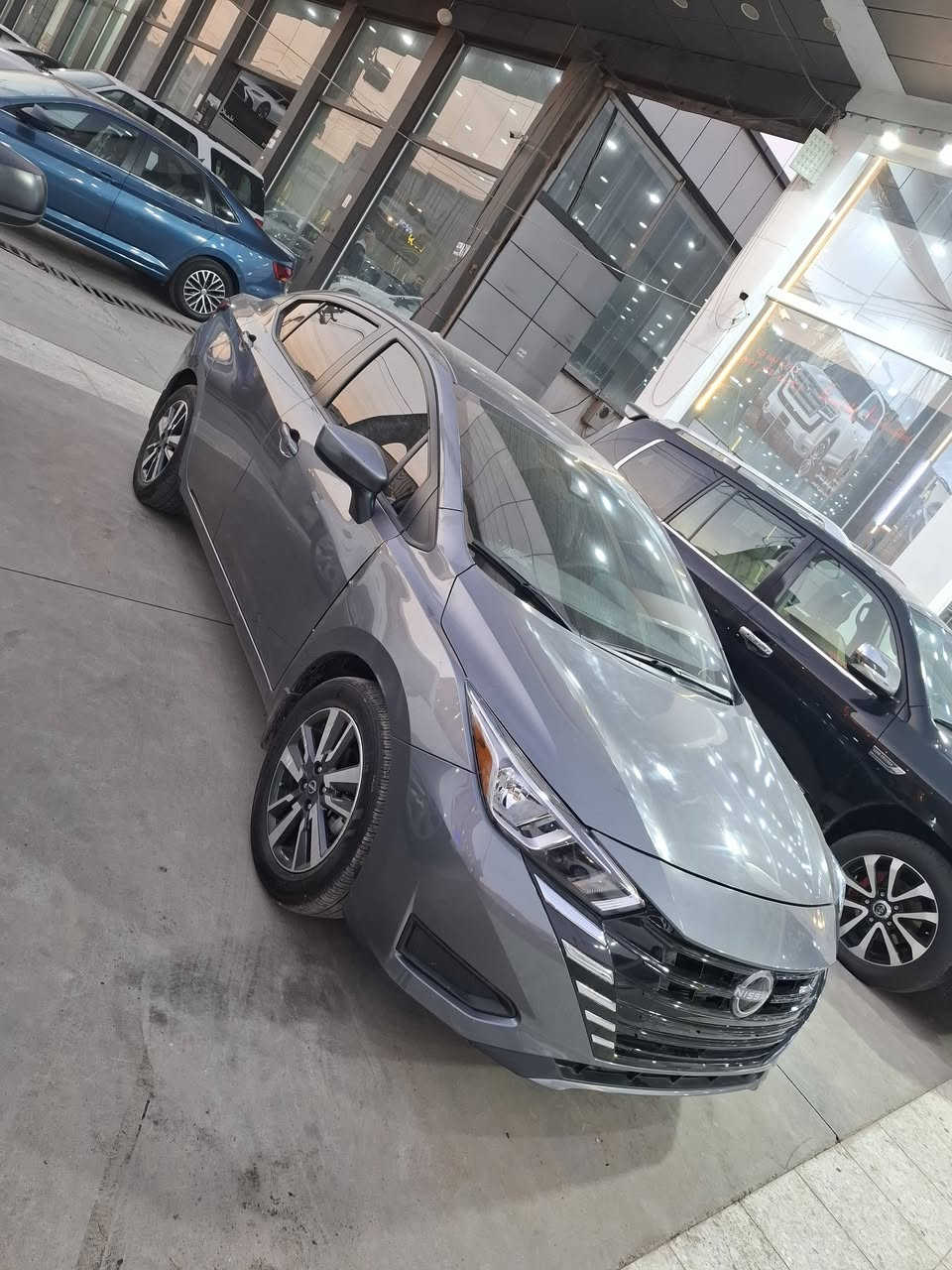 السلام عليكم
نيسان ڤيرسا
2024
وارد امريكي
 SV مواصفات 
الون نفطي 
مواصفاتها 
بسمة 
تشغيل عن بعد 
شاشة 
كاميرا 
حساس
رادار امام+مراية 
تحكم ستيرن 
وتوقف ذاتي امامي وخلفي 
مانع انزلاق
مثبت سرعه
جام كهربائي
 ماشي 4 الف
حادث ,بونيت جملغ صبغ 
رقم شاصي موجود  
ارباك فقط ستيرن برده راجع سيستم 
عنوان اربيل معرض 
سعر ١٢٠ بيه مجال 
 تفاصيل اتصال*********** وتساب 
***********
