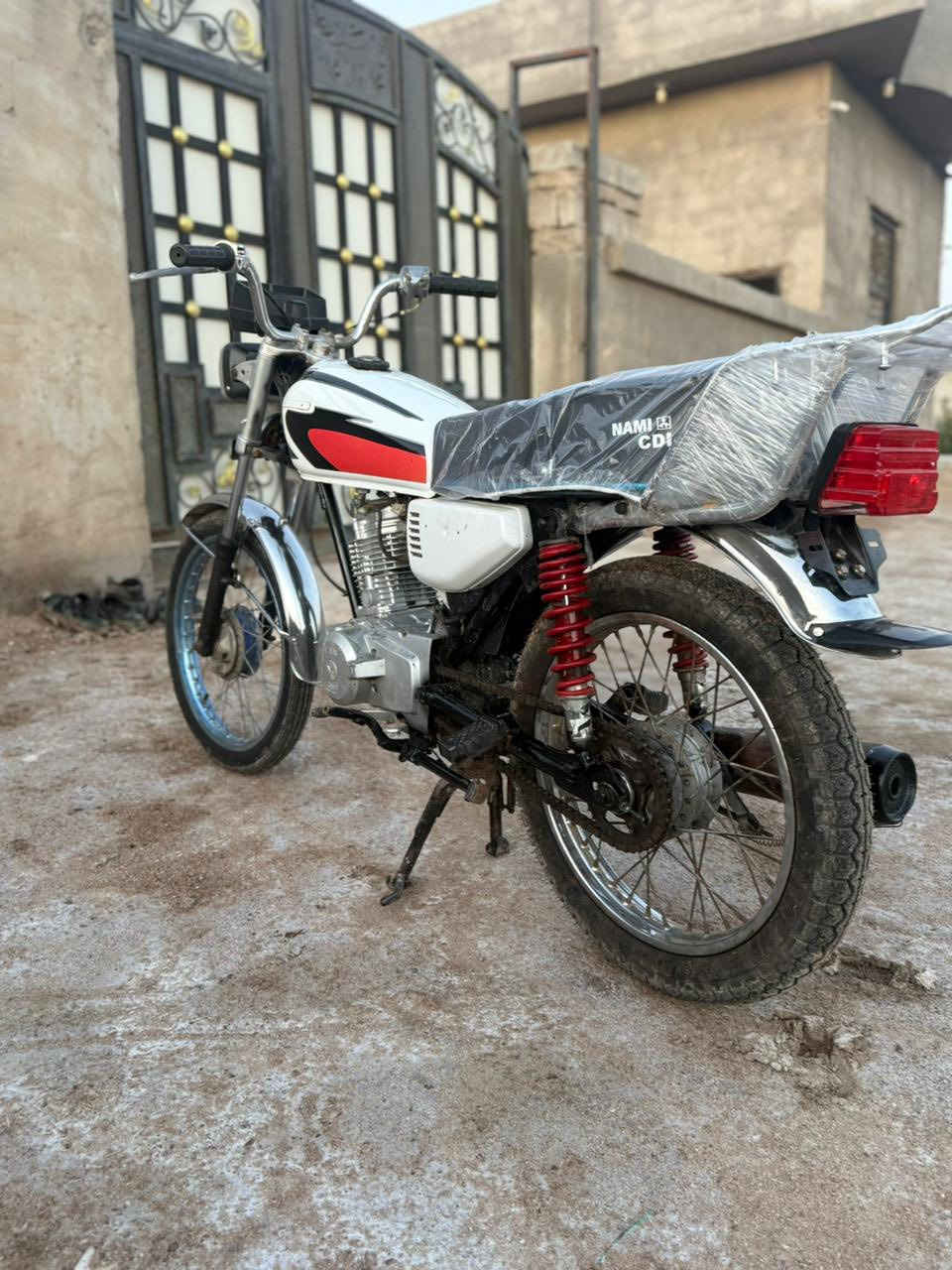 ‏سلام عليكم دراجة للبيع ارجي دراجة نظيفة كله جديد أغراض مكان البصرة أبو الخصيب السعر أربع السعر 400 هذا رقمه شراء خدمتي ***********￼
