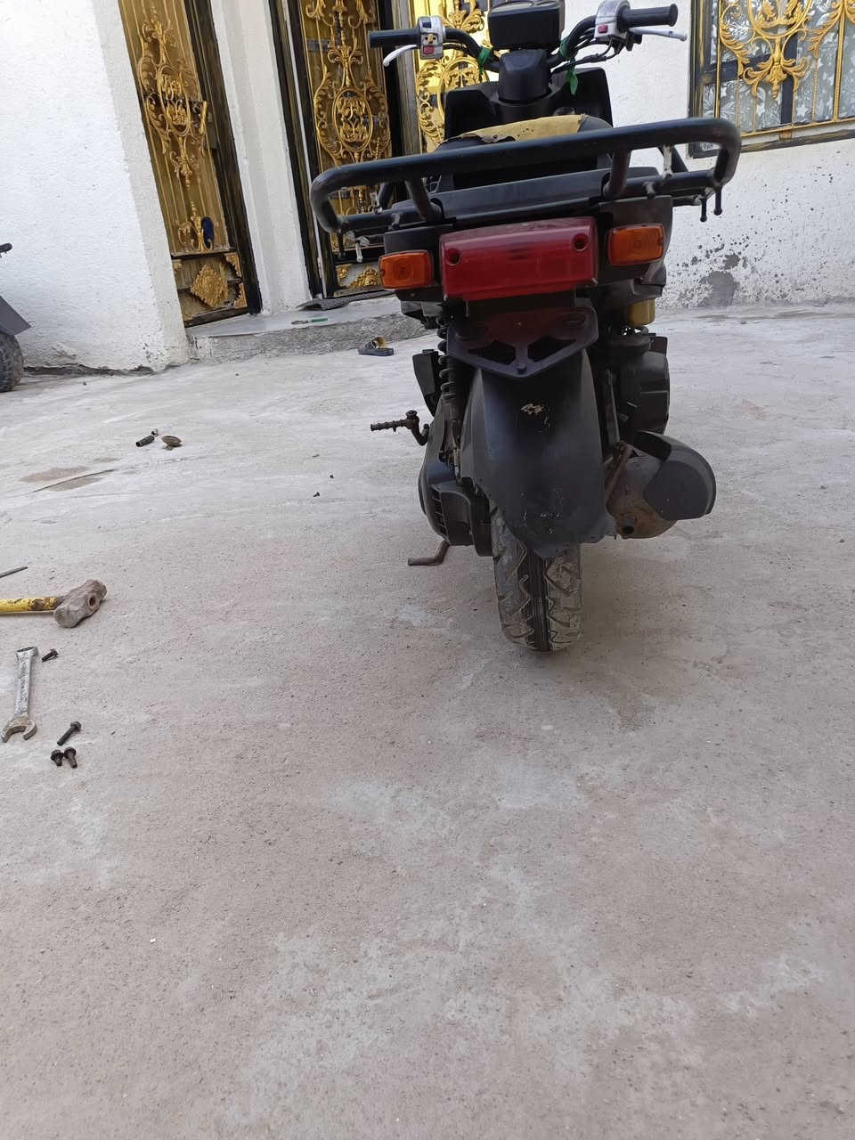 سلام عليكم بيكم ياباني سلف هندر كهربائيات كلها شغاله  نقص بس كفرات صفاح  ٢٥٠ هذا رقمي ***********
