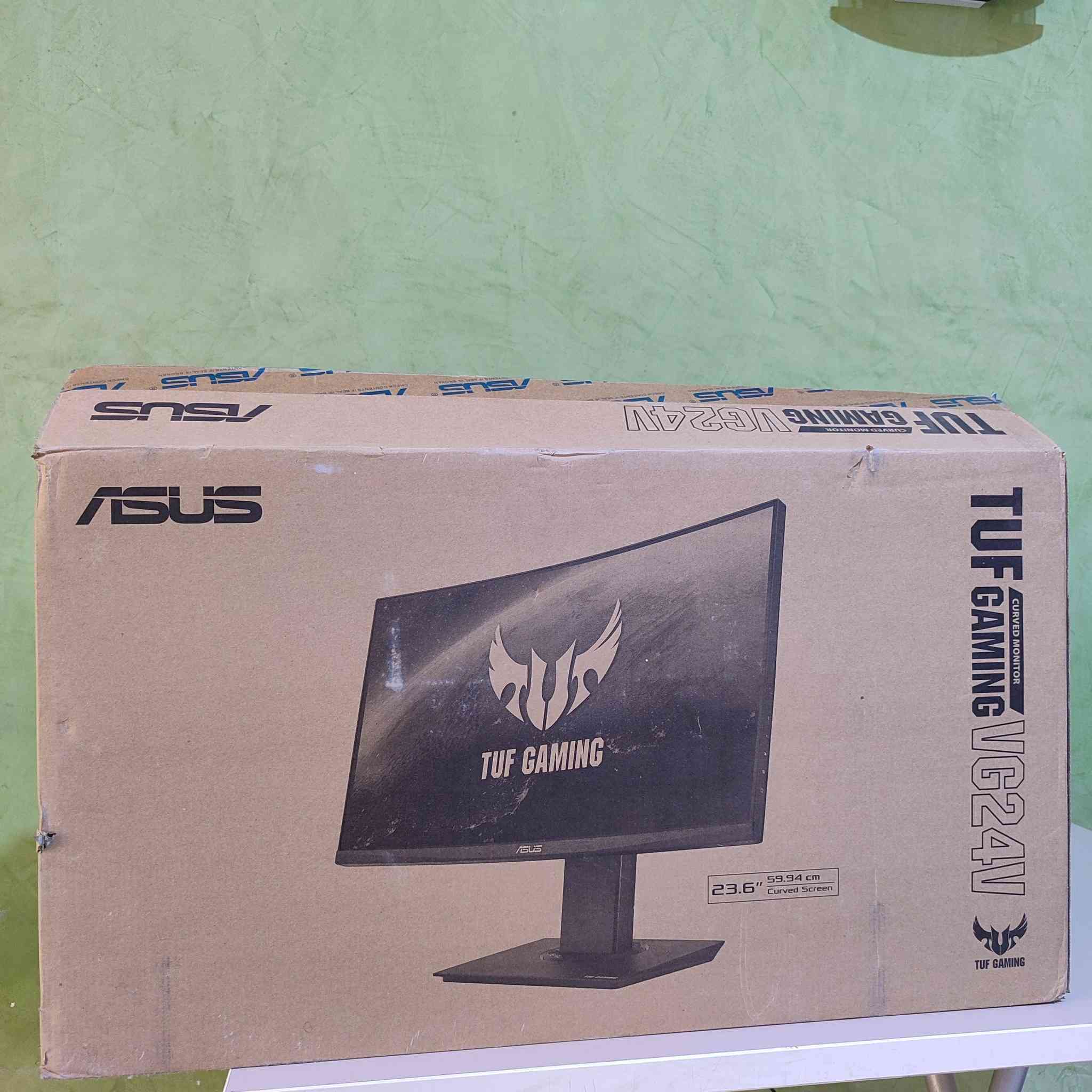 شاشة نظيفة ١٠٠٪ للبيع 

ASUS VG24V (curved design)

-(دقة الشاشة): 1920x1080

-(الهرتزية): 144.000 HZ

-1ms MPR


**إذا كنت صاحب هذا الإعلان وتريد حذفه لأي سبب، رجاءا أرسل رسالة إلى الدعم الفني**