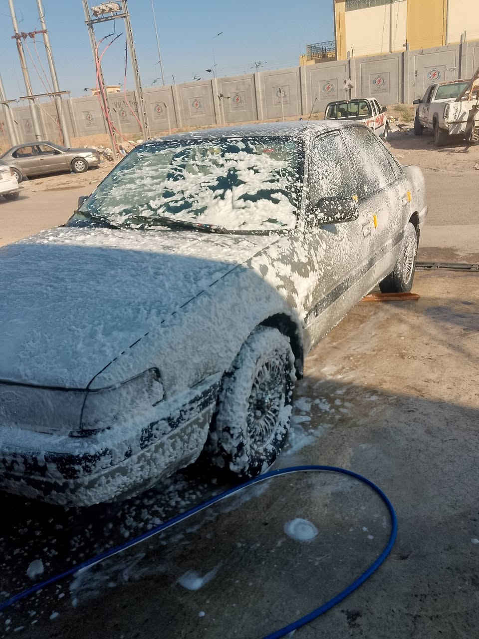 السلام وعليكم مازدا للبيع او مراوس موديل ٩٠ /٨بخ٦٢٦ المرغوب سياره كاعده وحلوه احلى من الصور تدفئه تجي بس يعني عميه مابيها تبريد هيه من الشركه هيج سياره مابيها نقوصات تشغل وتمشي وين ميعجبك  شرط كير ومحرك شرط التحويل سنويه بعد ما ساقطه ب٣٨رايدها ***********
