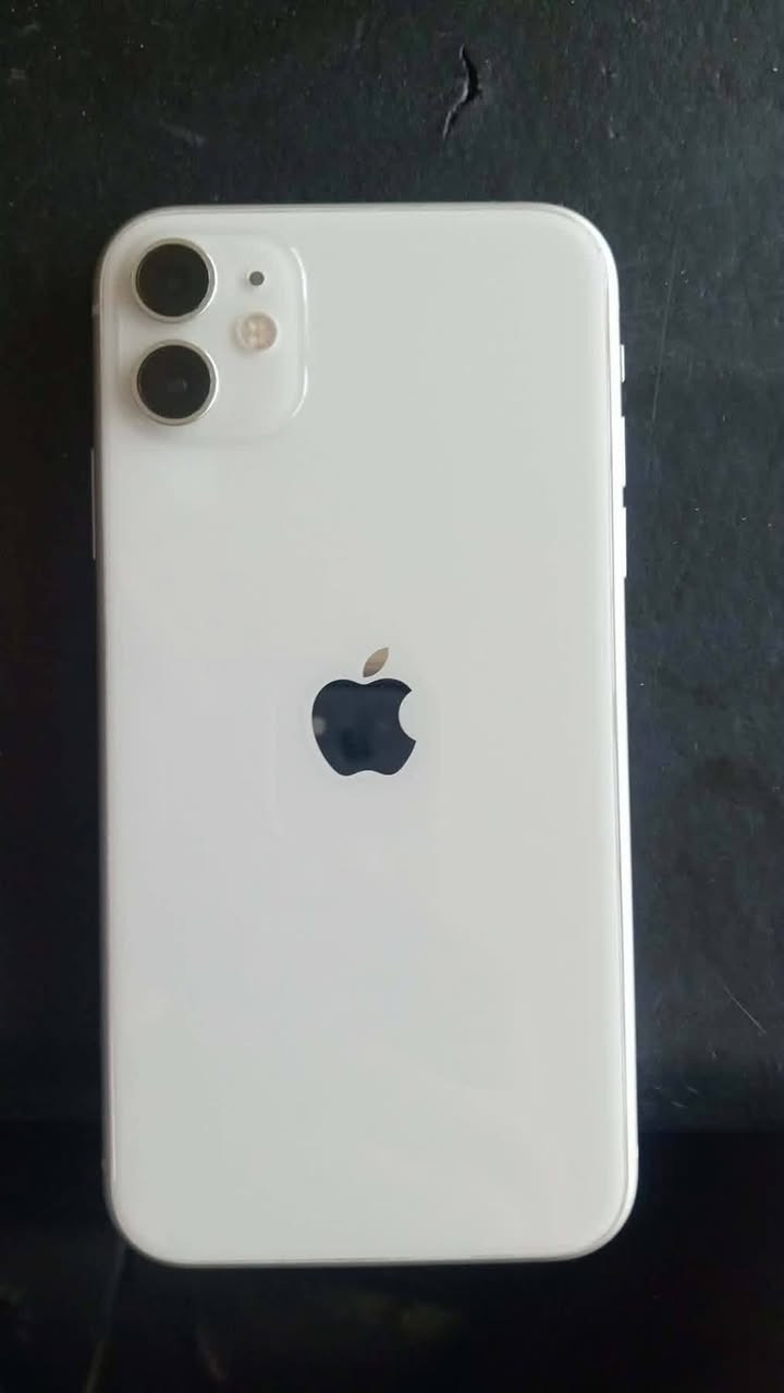 ايفون ١١ عادي
ذاكره ٢٥٦
بطاريه ٧٢
مبدل فقط شاشه 
فيس إيدي شغال
نضافة الجهاز مبينه بالصور 
كلشي بي شغال على آخر حبايه
للمراوس فقط فقط
مكاني بغداد الشعلة


**إذا كنت صاحب هذا الإعلان وتريد حذفه لأي سبب، رجاءا أرسل رسالة إلى الدعم الفني**