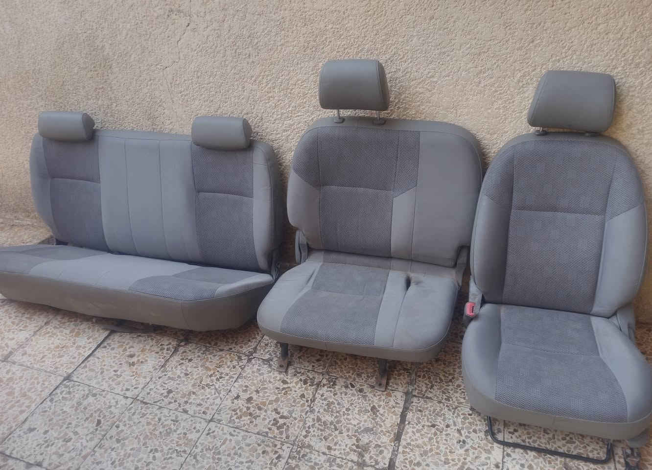 سلام عليكم كشنات فلونزه لبيع موديل 2011 نضافه 95 ٪العنوان بغداد (***********) السعر 250
