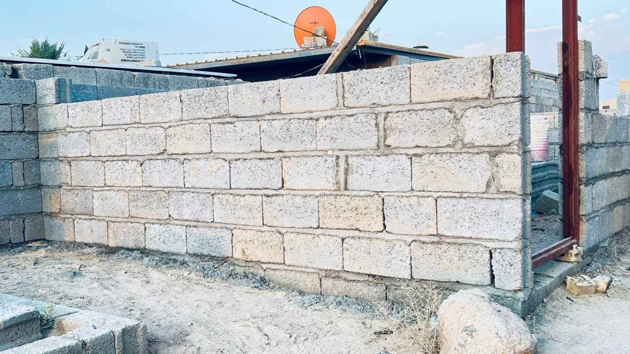 سلام عليكم خلفات بناء بلوك فرمستون شغل درجة اولى والالتزام بالمواعيد كربلاء واتساب ***********
