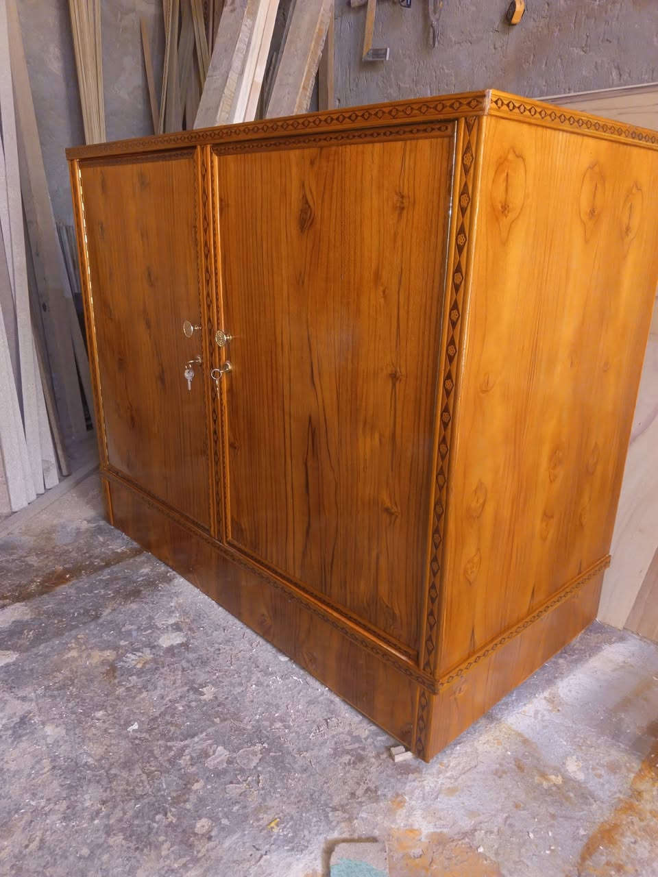 بوفيه بابين تسكام سعره 95رقم واتساب ***********
