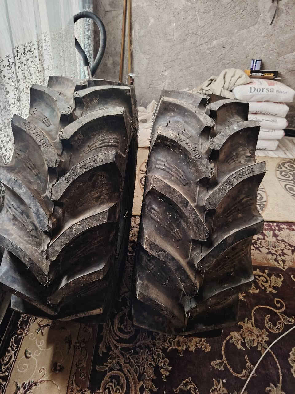 تايرات حجم 20 يرهمن صفره كلاص ***********
