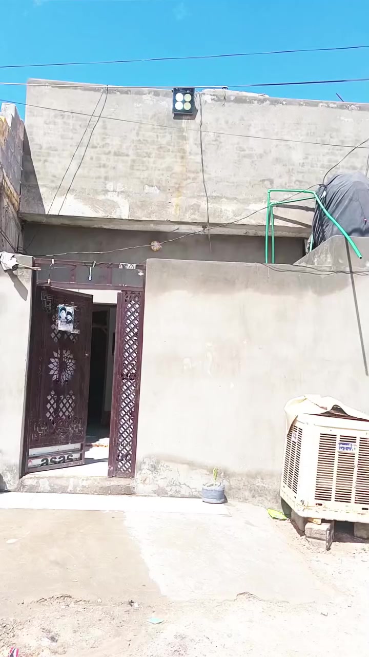 السلام عليكم بيت للبيع مساحة 50 متر البراكية شارع المطار القديم ***********
