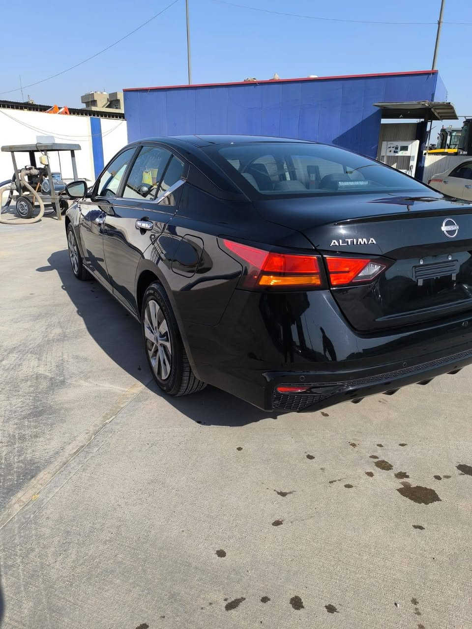 2024 NISSAN ALTIMA, S
نيسان التيما 2024 
لون اسود 
بجم كبس 
ماشي 40 الف 
الضرر - باب السائق صبغ فقط صور الحادث بين الصور 
بدون دواخل 💯
بدون ايرباك(ايرباكات سليم)💯

مواصفات S👇
بصمة
ابواب بصمة
تشغيل عن بعد
لايتات ليد
لايتات زينون
شاشة كبير
كاميرا
رادار امامي و جانبي و خلفي 
نظام سبورت
نظام ايكو
تحديد السرعة 
تحديد المسار
بلاجكتور
حساس خلفي
سعر 147 ورقه 
عنوان اربيل : معرض اربيل كارس
واتساب ***********
