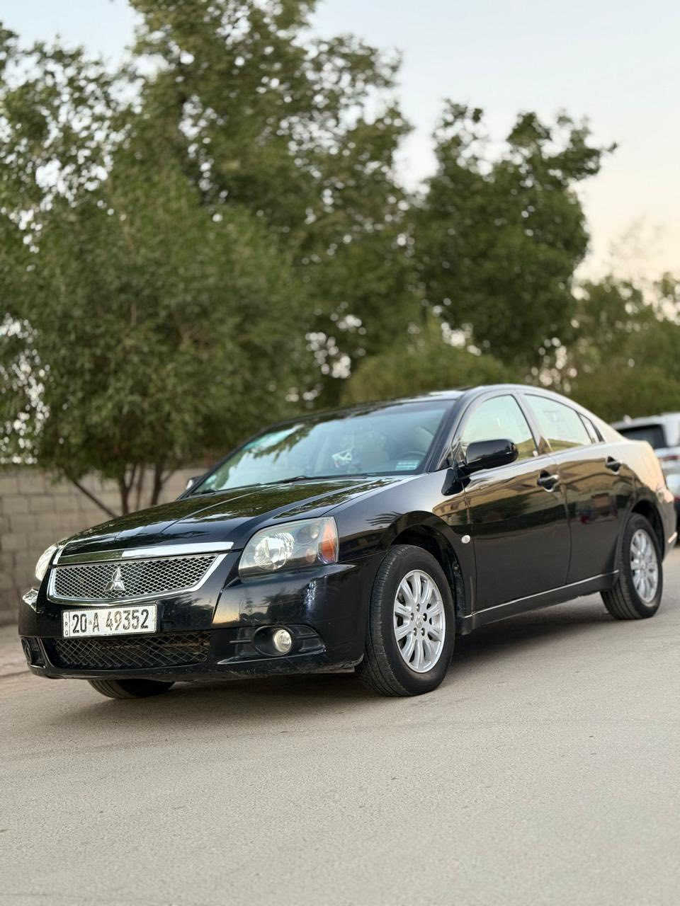 من رخصة الادمن
للبيع مسيبوشي كلنت 2010الشركة العامه 
السيارة بوضع الشركة مكفوله كفاله عامه سبير ما نازل 
فول واحد على واحد فتحه تحكمات ستيرن سياقه ذاتية 
ماشة 135الف كاعية الشركة داخل بيجه
العنوان بغداد البنوك 
السعر 130$
***********
