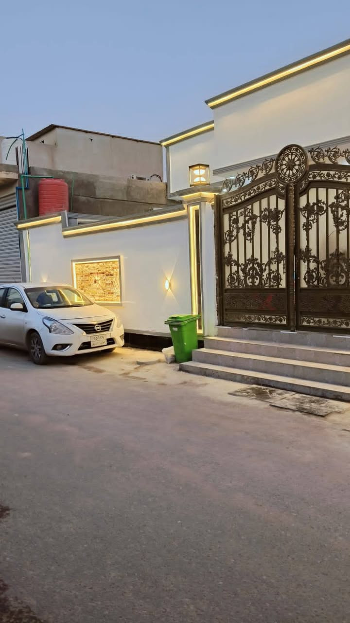 خلفه #لبخ #مخمر #معجون داخلي خارجي #واجهات #فوم #صبغ داخلي وخارجي اسعار مناسبه البصره لبخ بياض معجون. ***********
