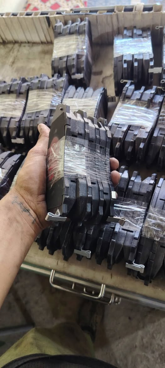 سلام عليكم شباب دسكات ستاركس سعر ١٥ عرض مجاور المجمع الخليفاوي رقم ***********
