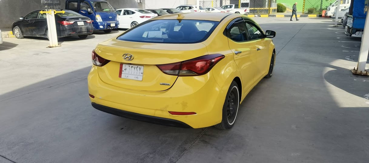 السلام عليكم
النترا 2015 بابل للبيع 
تكسي اصفر 
مواصفاتهة ..
كشنات جلد تدفئة بالكشنات امامي خلفي
تحكم ستيرن 4 جهات
اشاير بالمري الجانبية
نضام ايكو اقتصادي
يعني السيارة فول مواصفات من غير الفتحة والبصمة
تبريد ثلج من كلشي جاهز 
تخم تاير جديد قبل كم يوم اخذتة

السيارة جاهزة السعر المطلوب 112 ورقة وبيهة مجال مكاني بابل شارع 80
رقم الهاتف ***********
