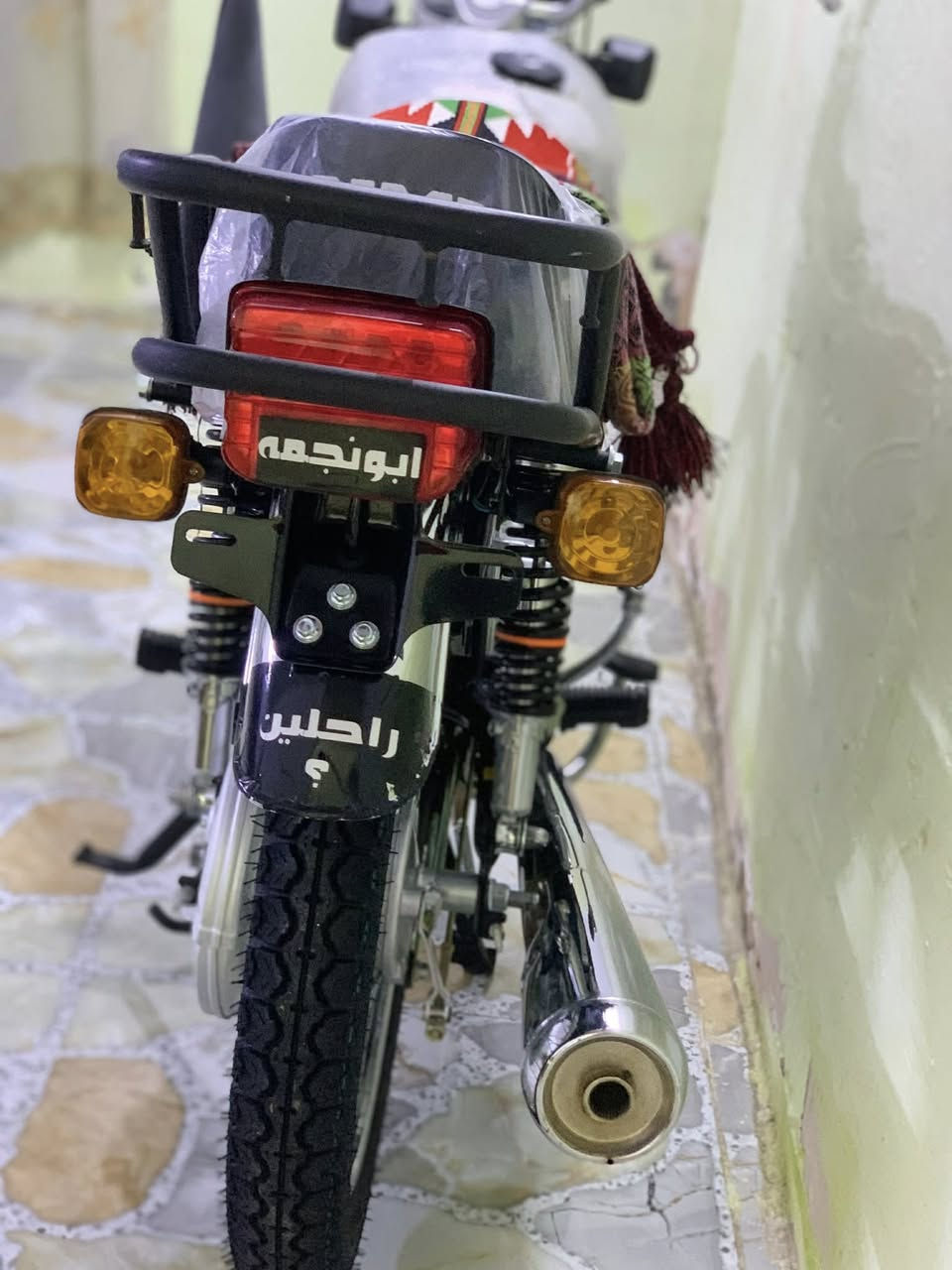 السلام عليكم دراجه للبيع نامه تعمير25 كله بلاد أوراق سكنر دراجه ما ناقصه برغي وشوفت عينك السعر 925وبيه مجال  مكاني الحله سياحي رقمي ***********
