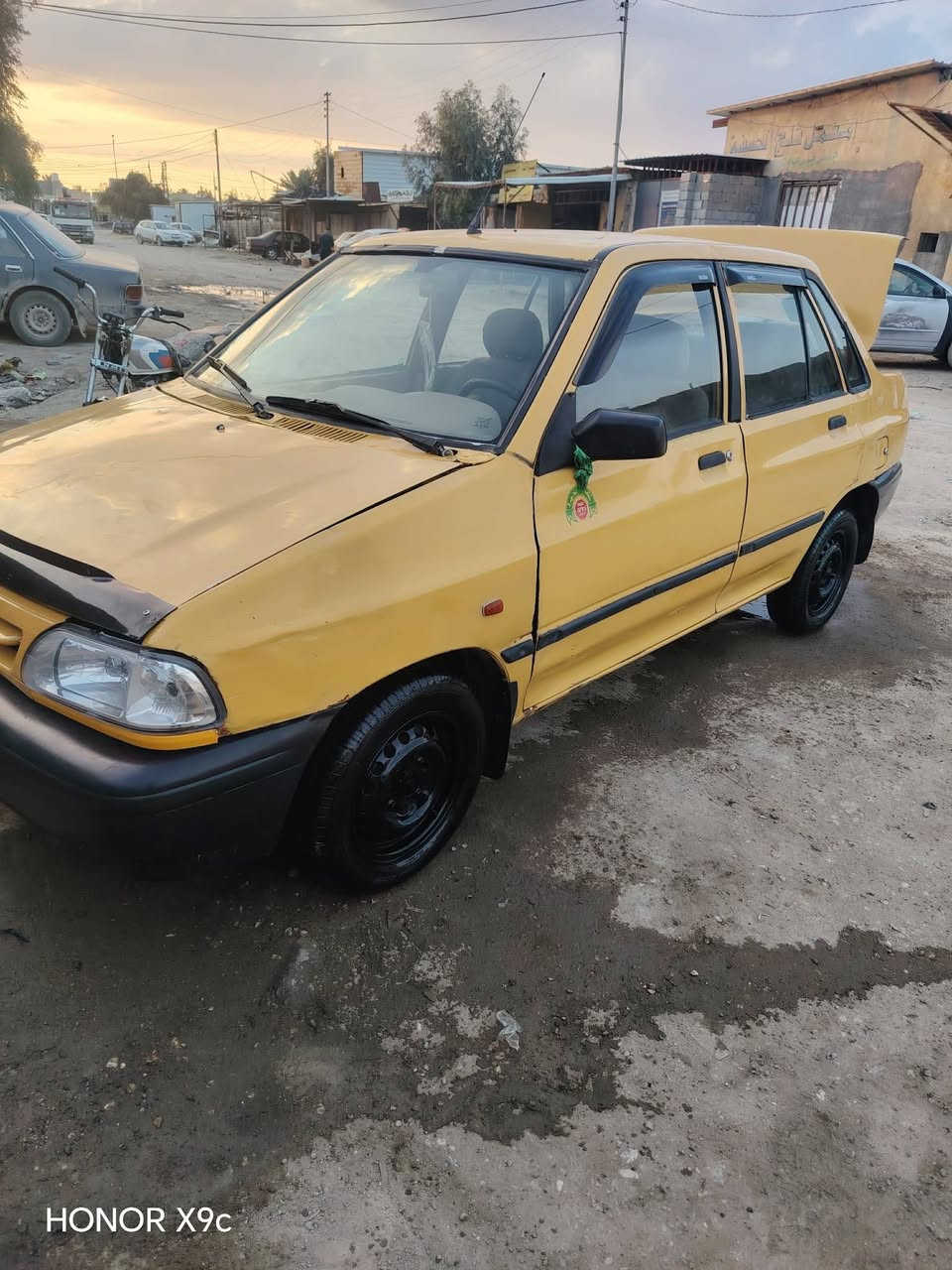 سايبة موديل2013 رقم بغدادالماني بدون راعي 
مكان كربلاء *********** سعر 14وبيه مجال
