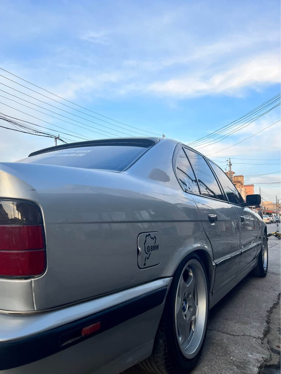 سلاوي خواي له هه موو ليك 0️⃣7️⃣5️⃣0️⃣5️⃣6️⃣8️⃣5️⃣9️⃣4️⃣7️⃣ Bwm مه كينه 520 كه بس سه بوخ حيزامه بؤجواني مؤديل 1991 كامل كراوه ته 95 سه لايت كوشين جلد ويل M5 به ناوي خؤمه تاوه كو 2030 نويه أربيل, العراق
