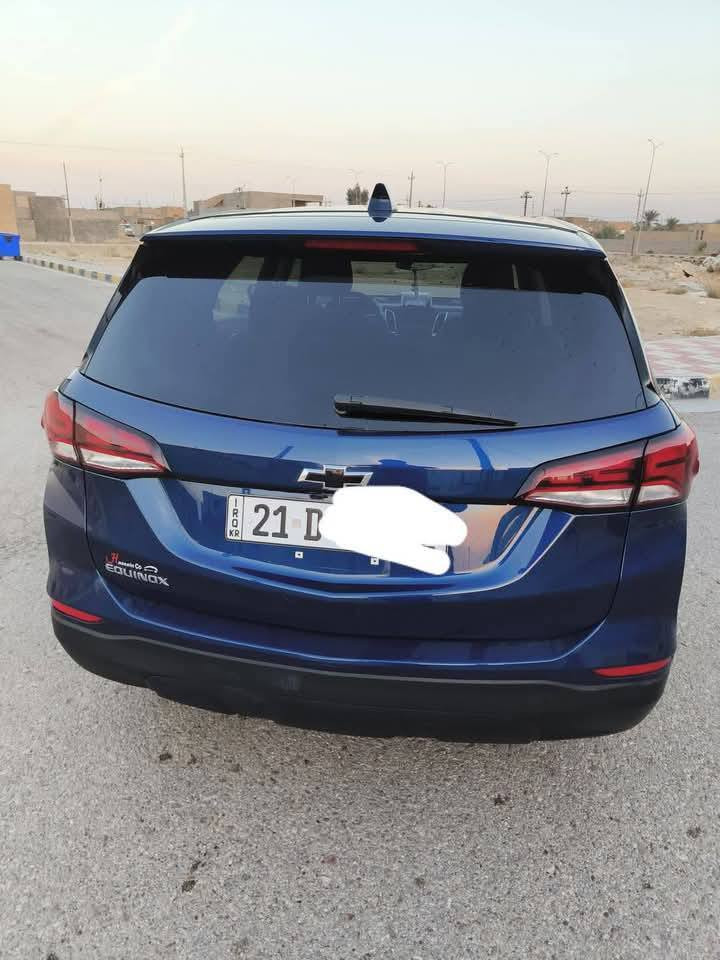 السلام عليكم شوفر كوينكس موديل 22 ماشيه 35 بسمي ضررها باب بصف السائق ومبدل من بالخارج نفس اللون السياره جديده كلش مابيها اي نقص تبريد ثلج تحديد مسار  امراوس مثلها أقل موديل حسب رايد فرق  او بيع للاستفسار الاتصال على الرقم التالي ***********
