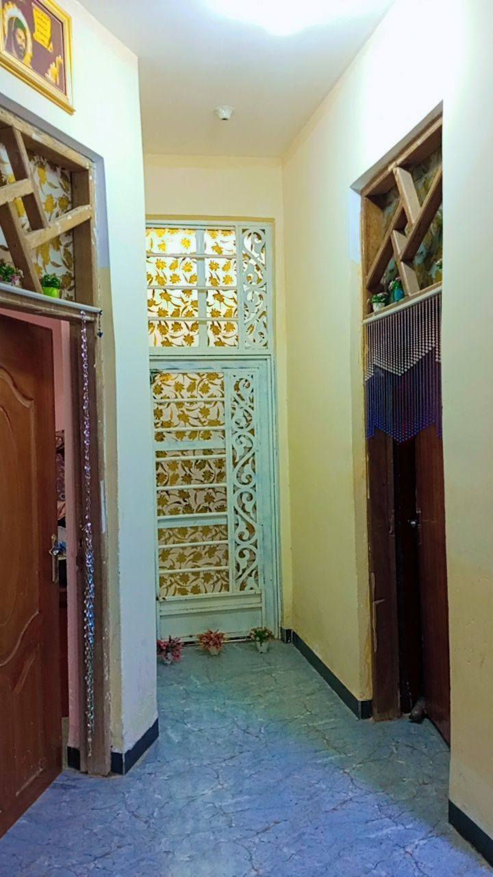 دار للبيع ٢٥٠متر
بناء حديث شارع بترومين
للتفاصيل استفسار
***********
