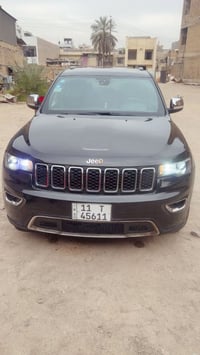 جراند شيروكي • ٢٠١٥ • جفيه جهة السايق