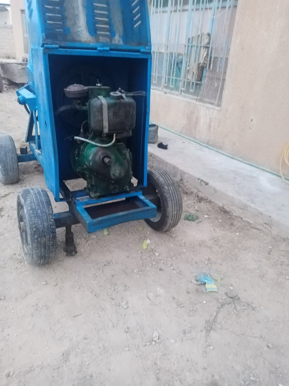 السلام عليكم خباطه للبيع حنه بشير مكفوله من كلشي محرك عل فحص كدر مكفول السكن (((الرمادي))) السعر ((مليون٤٥٠)) التواصل ع هاذه الرقم ***********
