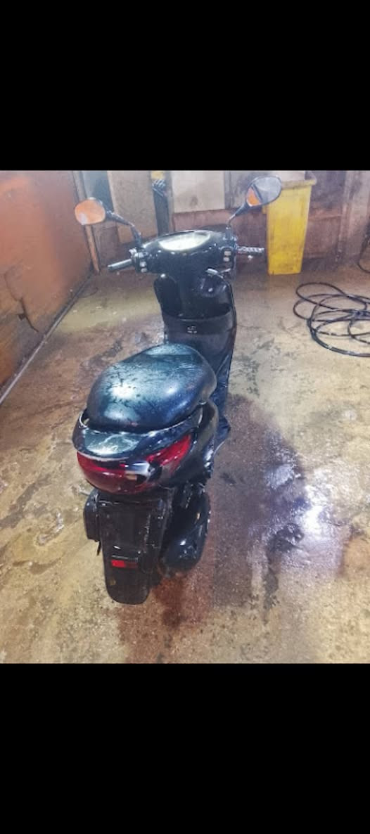 السلام عليكم درجه بريز 140بيها تلميحات بصيطه الي يحب تواصل خاص سعر مناسب 
***********خط و واتساب 
مكاني بغداد الدوره حي الصحه
