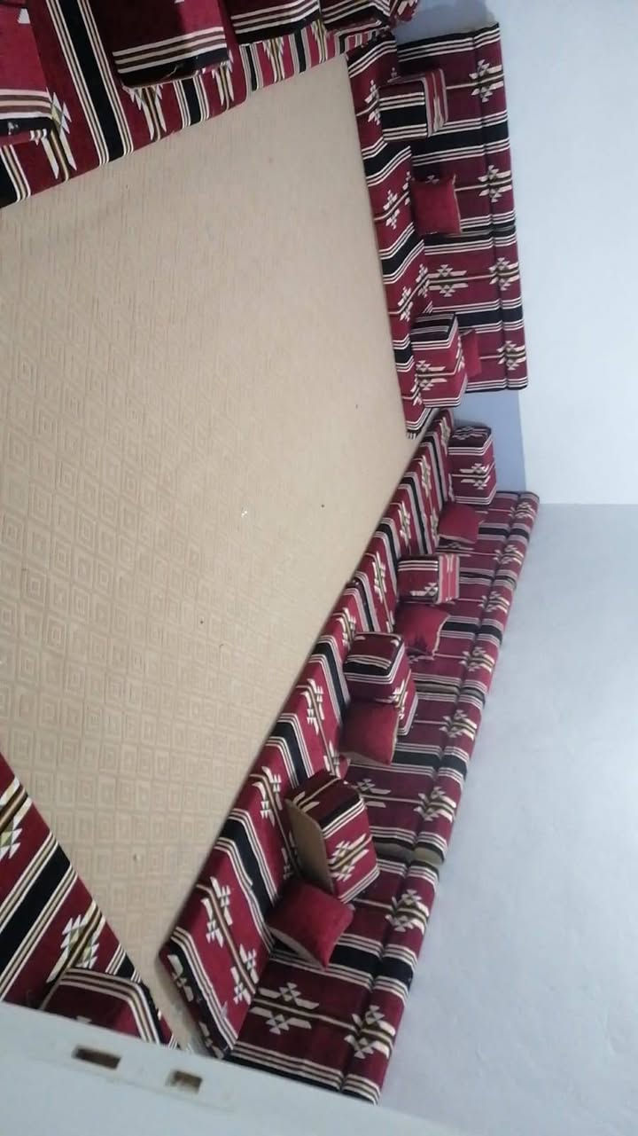 السلام عليكم ورحمة الله وبركاته 🌹
كوفي للبيع في المسيب  
كوفي متكامل وجاهز للعمل، مناسب للعوائل والشباب ✨

📍 يتكون من طابقين:
- الطابق الأرضي: طاولات وجلسات مريحة  
- الطابق الثاني: جلسة عربية مميزة  

الموقع ممتاز والمشروع جاهز مباشرة للتشغيل ☕  
للاستفسار أكثر والتفاصيل يرجى التواصل معنا على الخاص


**إذا كنت صاحب هذا الإعلان وتريد حذفه لأي سبب، رجاءا أرسل رسالة إلى الدعم الفني**