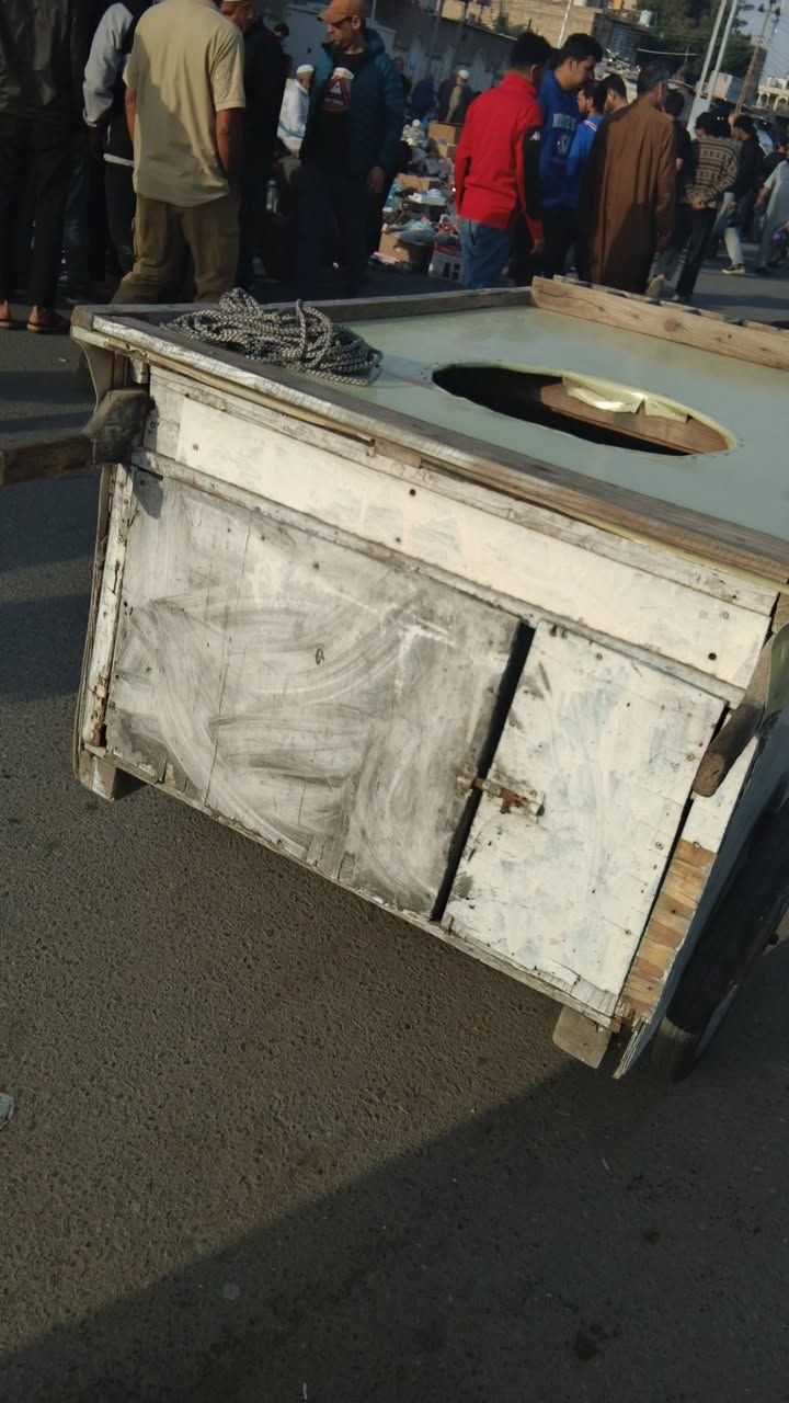 عربانه لبلبي للبيع جاهزه مال شغل مكاني البصره سعره 200 رقمي ***********
