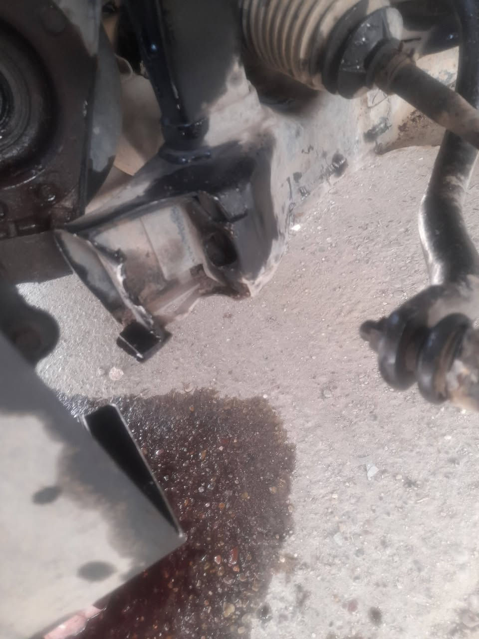 السلام عليكم اخوان حداد صدر متنقل بالكرخ مناطق الكرخ اذا عاطل عطلان يطك عندك دبل او يفلت درايم شفت طوبة تخابرني اجيك اشتريلك الغراض المحتاجهن واذا احد يريد تبديل درايم شفت او البولبرن كايم او طبلات او دبلات تبديل دسكات تبديل بلكات تبديل فيت بم فيتبم درايمشفت اجيك للبيت اشتغل سيارتك بريس صغير هم عندي وياية تريد تجيني يم البيت حاضر مكاني قرب تقاطع درويش مال السيدية حي التراث قرب المستوصف الارقام *********** او *********** ابو مهدي بيهن واتساب
