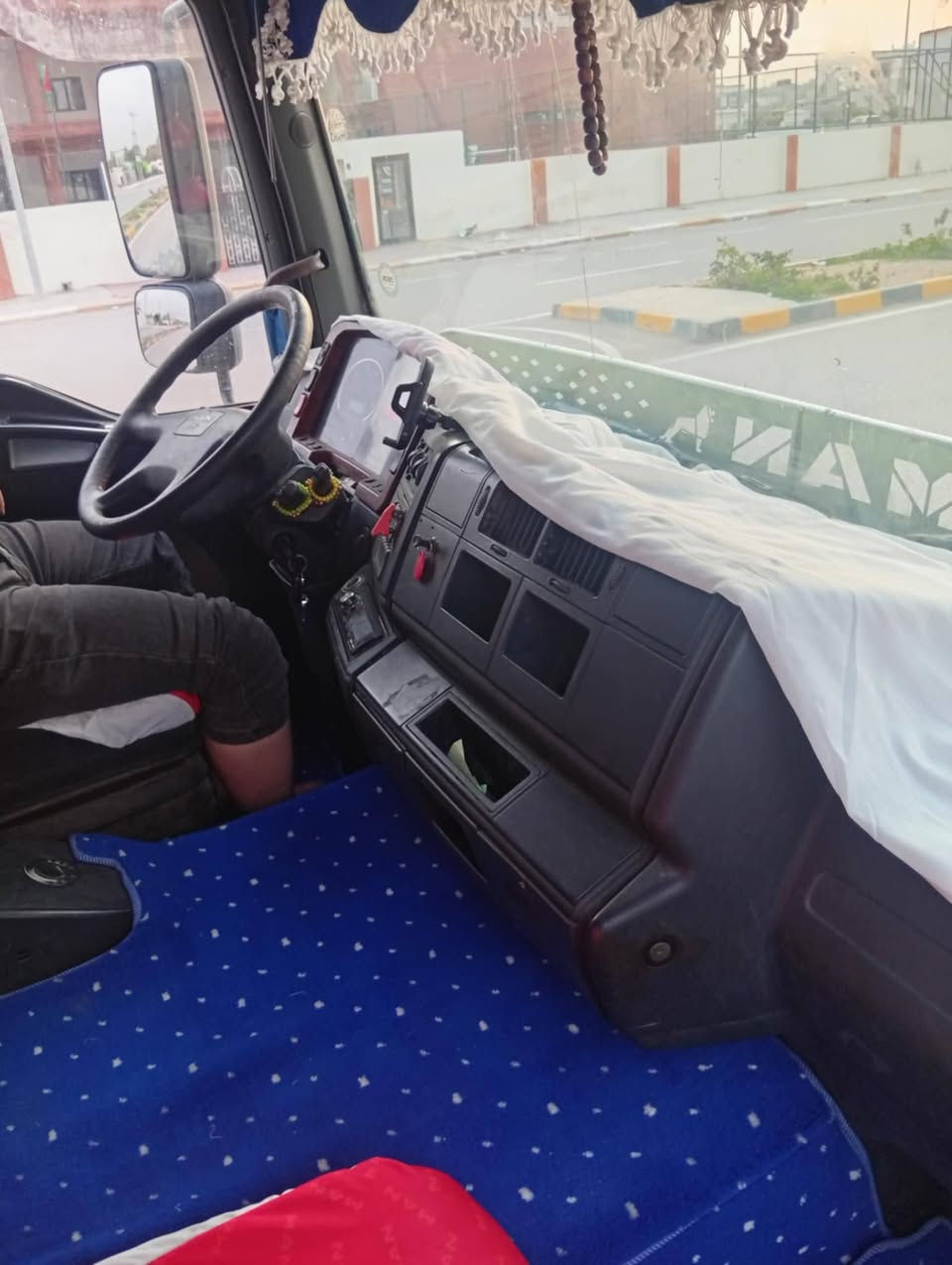 مان تیگا2003 بە مبونوزل حجم 410لابوخارلاسرف گیرتوماتیک ریتایدە رسلاجە تایرکولە جدید رقم جدید تا2030 سلیمانیە موباشر فسل وربت بس کلە افروشم ژم ***********
