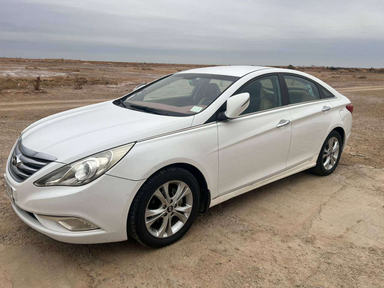 سلام عليكم
سوناتا 2014 وارد كوري رقم بغداد 
مواصفات بصمه مرايات شفط مكينه 2000 تبريد قطعتين حداديه جديده تخم تاير لايت زنون تحكم ستيرن جهتين شاشه كبيره كأمره خلفيه كأمره إماميه حساسات خلفي . 
السعر 115 وبيها مجال العنوان ميسان مكلف بل نشر اتصل عله راعيه هاذ رقمه ‏‪***********‬‏  او اذا عندك مراوس ب الانتره
