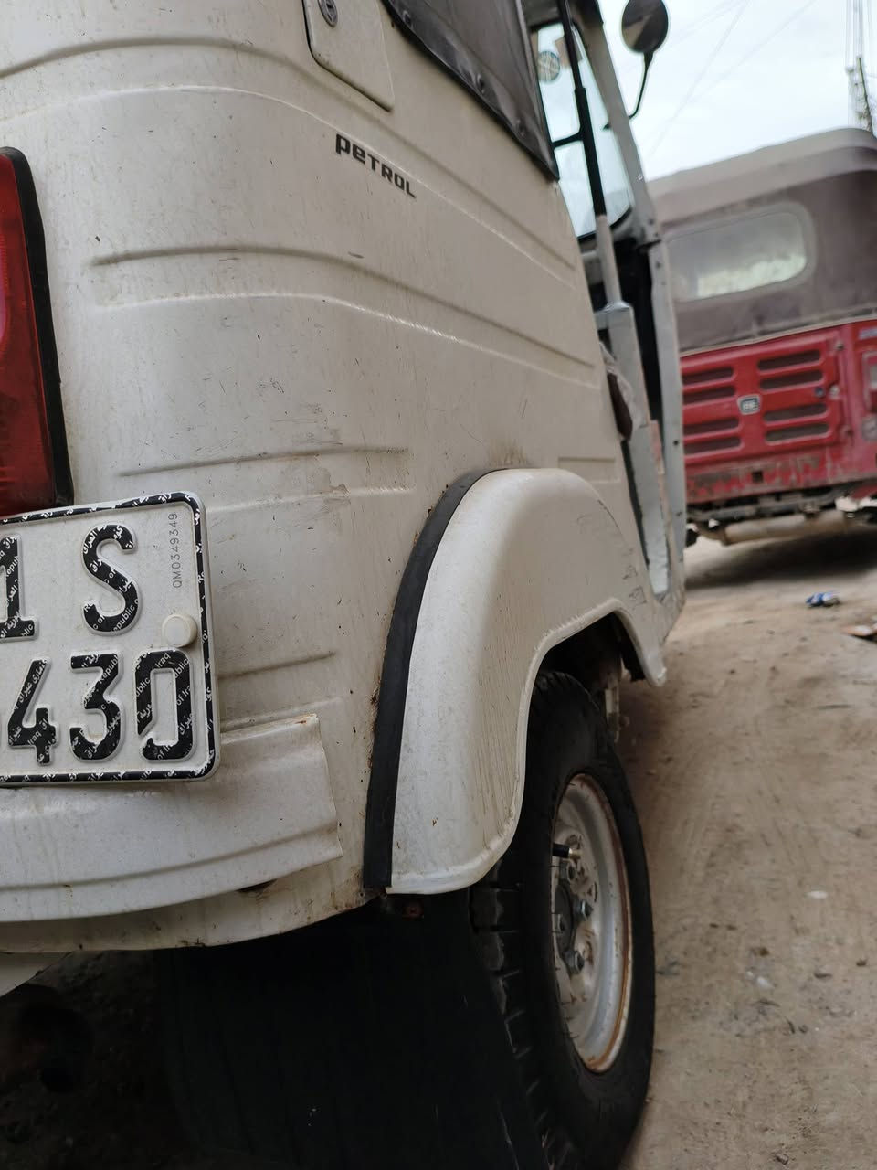 السلام عليكم تكتك عشرين كشر كفاله عامه تكتك خير من الله فقط مكينه بية بكن يعني يرادله فشك ول كشر كفاله عارضه 7300 وبية مجال مكاني بغداد لامين الثانية


**إذا كنت صاحب هذا الإعلان وتريد حذفه لأي سبب، رجاءا أرسل رسالة إلى الدعم الفني**