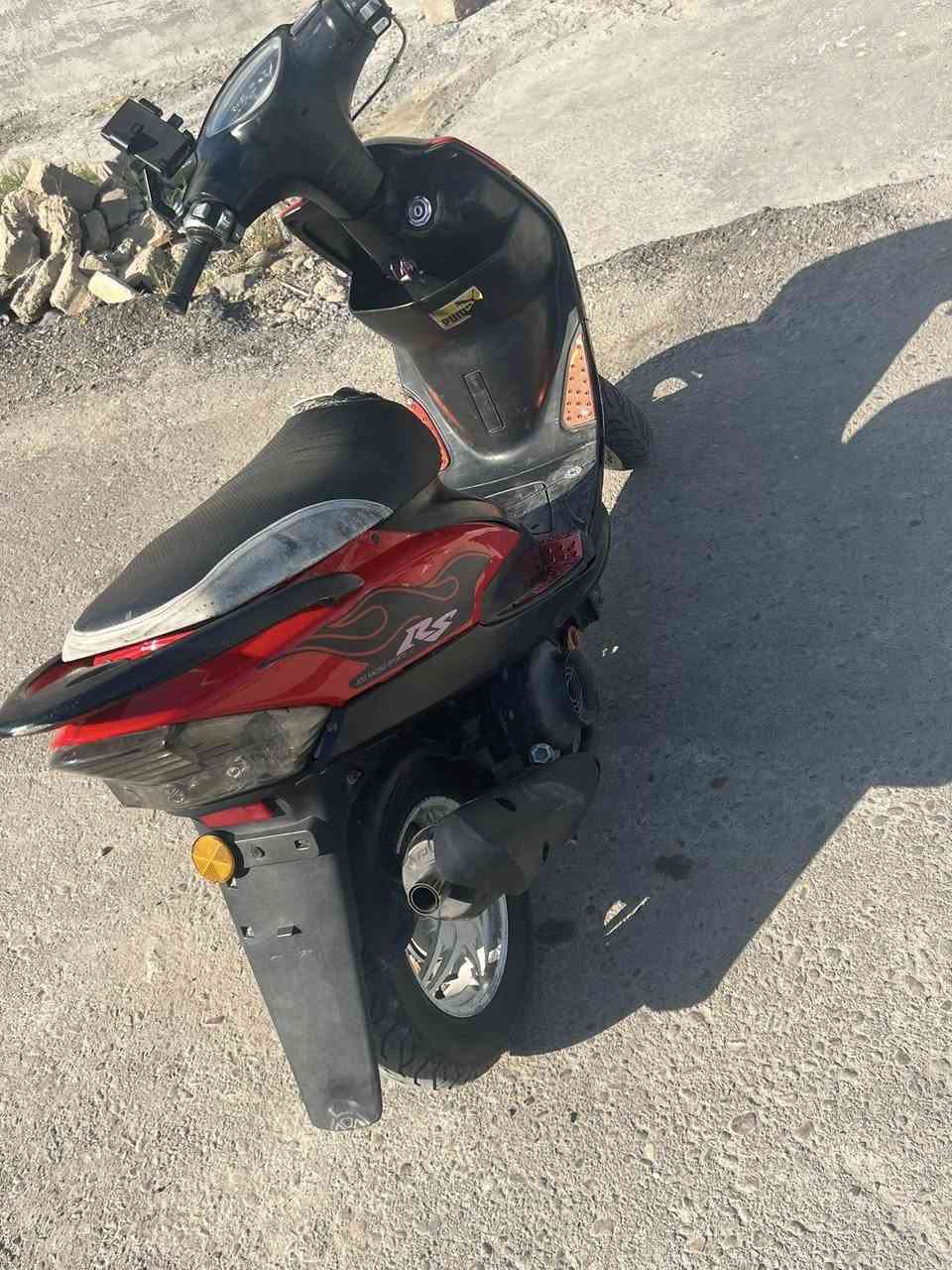 سلام عليكم دراجه ماكس عداله البيع

بلاديه حلوه الدراجه 

تخم تاير 

وياله رياضي الو ابيض 

سلف رياضي دبل رياضي 

ختم واحد كلهن 

كهربائيات كامله 

تشتغل سلف هندر 

باتري جديد 

شلعه ومعدال خير من الله 

السعر الدراجه 550 وبيه مجال حك الجيه 

مكان بغداد ابوغريب الحمدانيه الثانيه 

الهاتف *********** بي وتساب ورصيد
