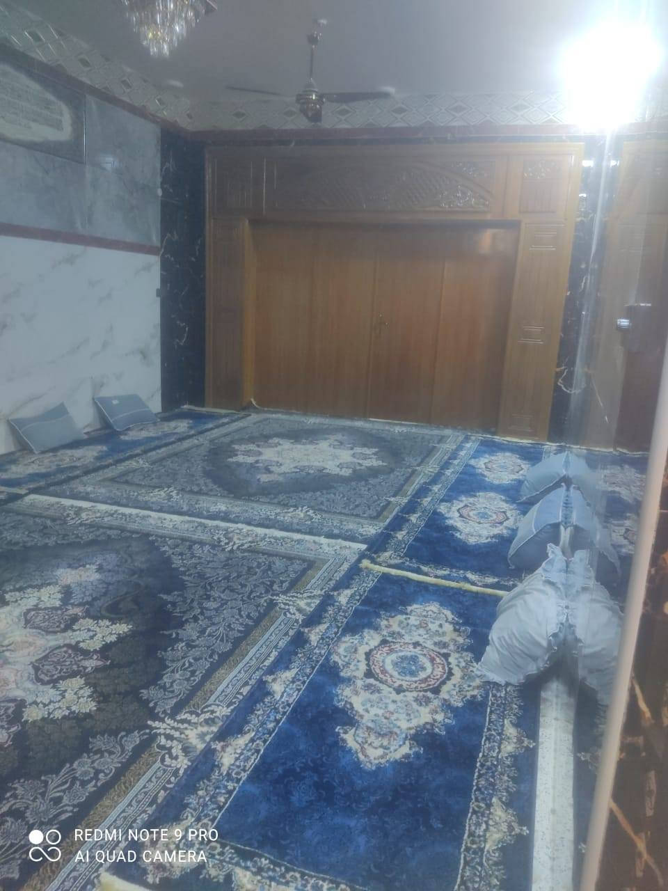 السلام عليكم 
ياالله بيت ٢٠٠م للبيع حي النصر شارع ٤٠ بناء حديث طابقين السعر ٣٦٠
٥ نوم+صاله+استقبال+صحيات فوك وجوه وبره+كل البيت مرمى سيراميك+وبورسلين+اي بي مجال+اذا مراوس يرهم
اي استفسار اتواصل على الارقم التالي***********
